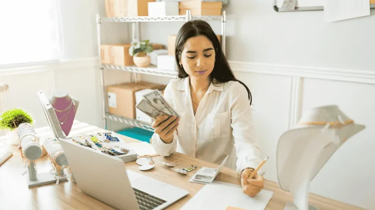 how to make money selling products on Amazon