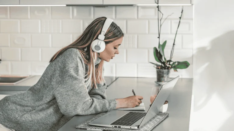 6 FREE AI Courses that Can Help You to Land a High-Paying Job!