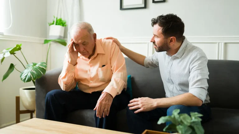4 Simple Things that Most People Struggle with Once They Turn 60 (Even Super Simple Things Can be a Big Hassle at Old Age)