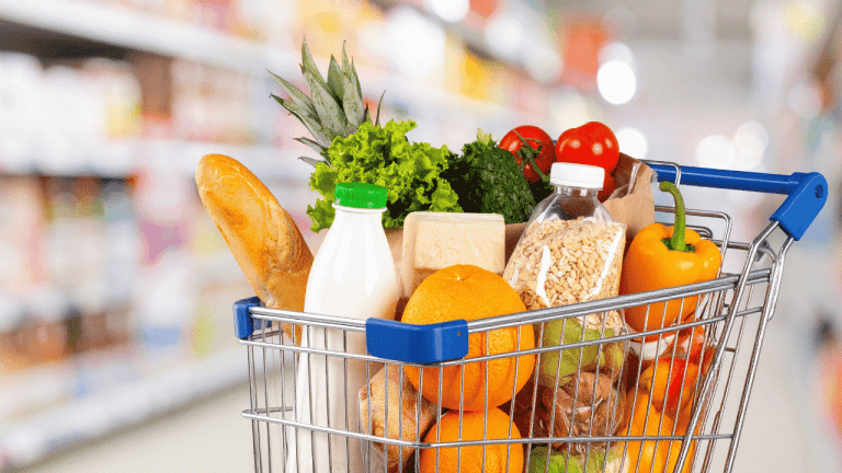 According to the Latest Research, This Is How Much Money an Average American Spends on Groceries Every Year (The Figure Might Not be What You Think)